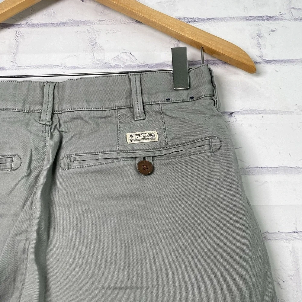 Faherty Shorts Men's Size 28 Chino Organic Cotton‎ Tencel Gray 8